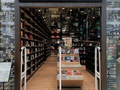 -钟书阁(群光广场店)