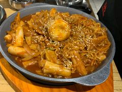 炒年糕-姜虎东白丁烤肉(恒隆广场店)