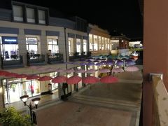 -王府井奥莱临潼小镇(临潼店)