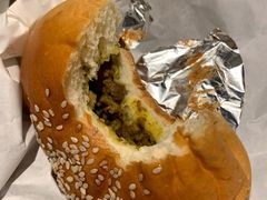 咖喱牛肉包-老佛爷饼店