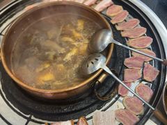 -阿山卓·野生菌火锅·纳西火塘烤肉