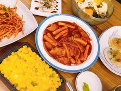 -青瓦餐厅·生鱼片·韩园烤肉(西塔店)