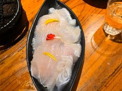 -老牌坊云南鱼豆花火锅(爱建店)
