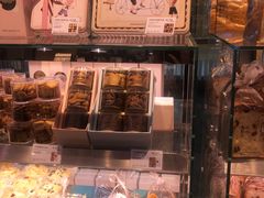 -巴黎贝甜(大宁国际商业广场店)
