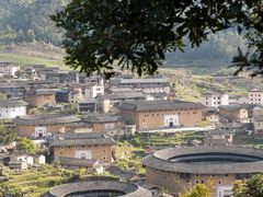 -初溪土楼群