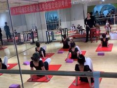 -炫艺舞蹈培训中心(枫尚奥特莱斯店)