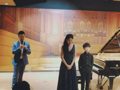 -柏斯音乐艺术中心·钢琴·吉他(上音店)