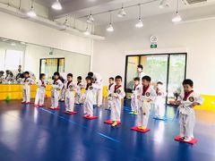 -金载勋跆拳道场(玲东花园店)