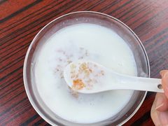 -周大娘牛乳(旧寨古村总店)