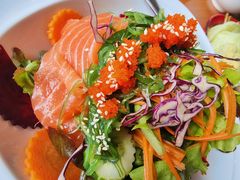-Chom Cafe and Restaurant