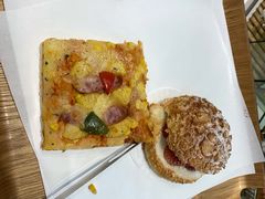 草莓曲奇泡芙-巴黎贝甜(常德路店)