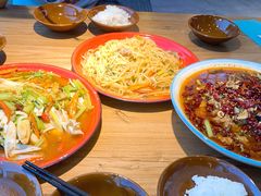 -先启半步颠小酒馆(虹桥龙湖天街店)