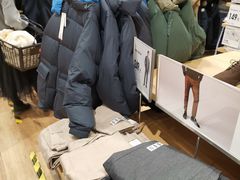 -优衣库(郑州丹尼斯大卫城店)