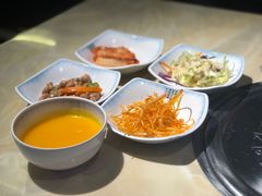 -唯成•韩国炭火烤肉 유성고기