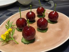 殷桃鹅肝果-上海会馆(香港名都店)