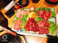 -炼火烤肉店
