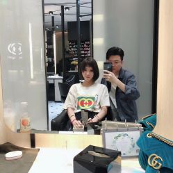 -HAIR CORNER