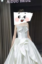 -艾朵婚纱