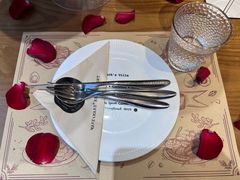 -Mark&Mars Restaurant