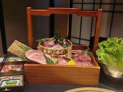 -山川小町·极番烧肉(新地假日广场店)