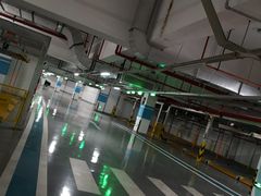 -虹桥世界中心-东北停车场