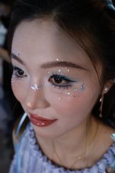 -红馆妆造(中央大街店)