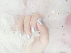 -蜜丝卡伦美甲美睫半永久