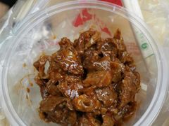 -爆炸头阿姨小四川正宗川味小吃(无任何分店)