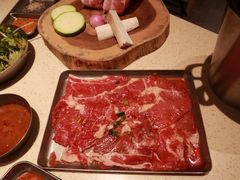 -蚂蚁洞·烤肉大营地(上海静安大悦城店)