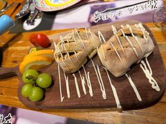 -米德维奇俄式西餐厅(西六道街店)