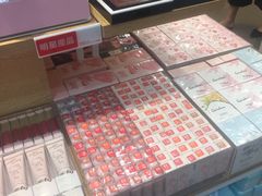 -名创优品(广东东莞东城万达2店)