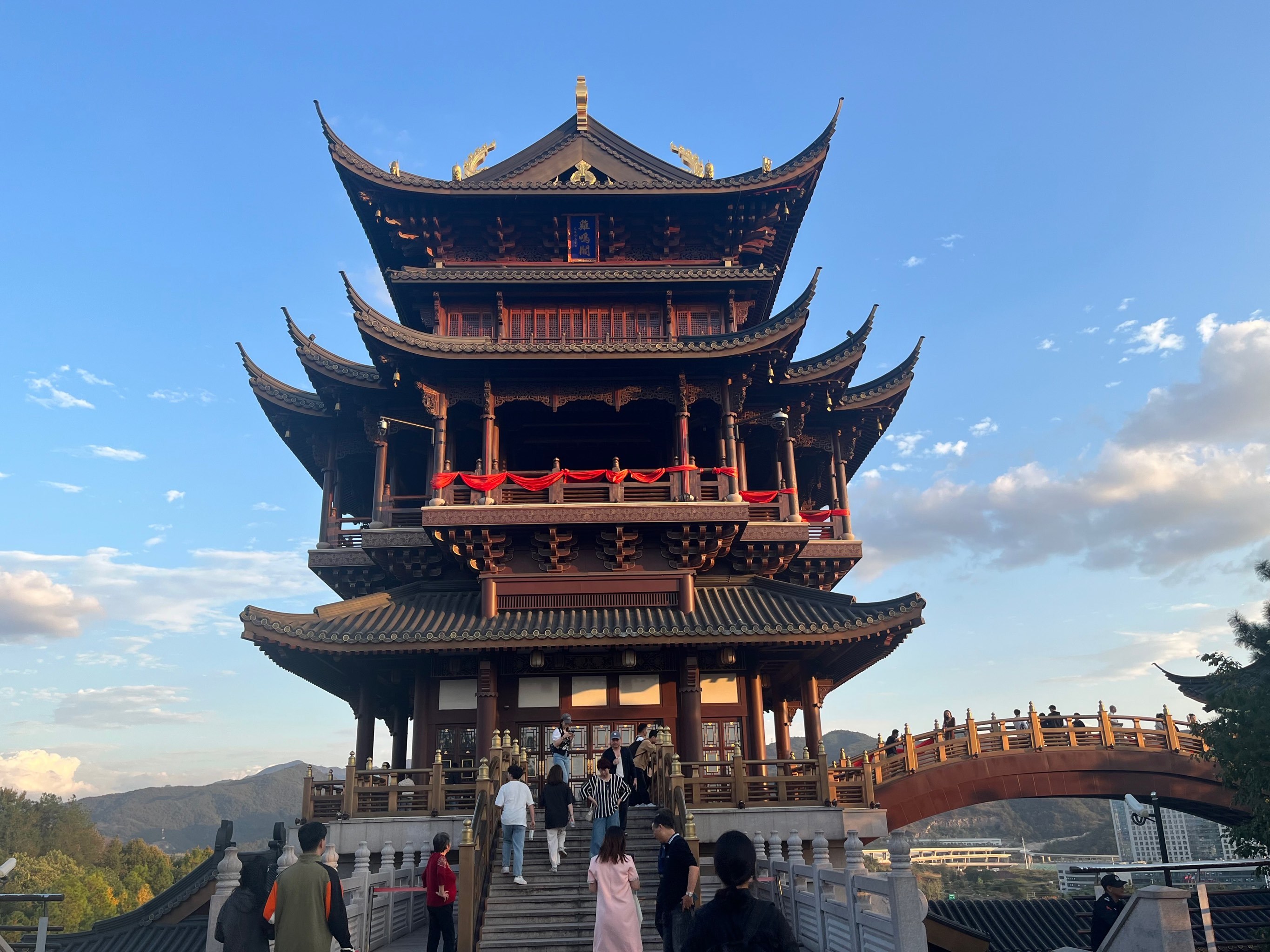 义乌鸡鸣山公园日落真的很美.只需要10分钟