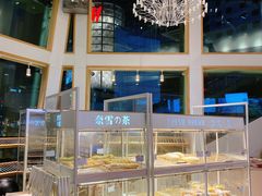 面包甜点陈列柜-奈雪的茶(华强北中航城店)