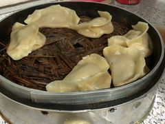 -金城包子牛肉灌汤包(台东四路店)