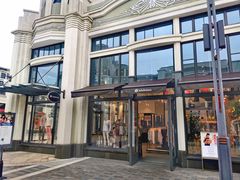 -lululemon(比斯特购物村店)