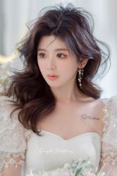 -艾米丽婚纱礼服