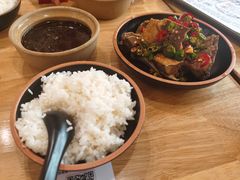 -万和春排骨砂锅米饭(新业广场店)