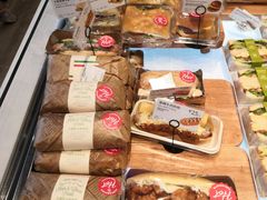 -巴黎贝甜(大宁国际商业广场店)