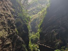 -龙水峡地缝景区