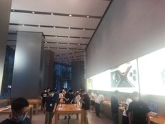-Apple零售店(华贸购物中心店)
