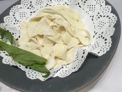 -红鼎豆捞·非遗鲍皇汤火锅(宝丰路店)
