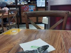 -玛格萝妮(汇智国际商业中心店)