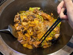 -山河屯铁锅炖·非遗东北菜(南山店)