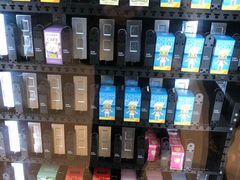 -泡泡玛特POPMART(黄岛新城吾悦店)