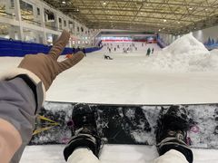 -乔波室内滑雪场