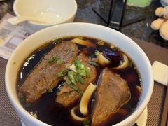 红烧牛肉台湾刀削面-中国厨房/台湾牛肉面