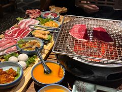 -明洞阿姨·韩式酱蟹烤肉·创意料理(三元桥店)