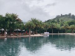 -腾冲洞山温泉村