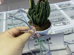 -罗伯特眼镜·蔡司官方授权(罗湖国贸店)