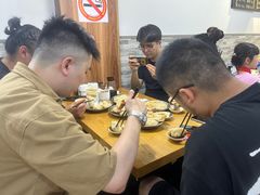 -黄阿姨锅贴大王(万航渡路店)